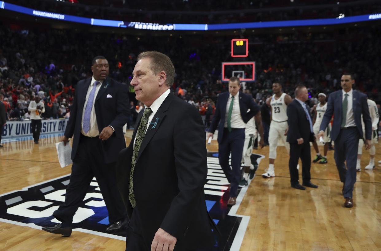 Michigan State head coach Tom Izzo walks off the court after the Spartans were eliminated from the 2018 NCAA tournament. (AP)