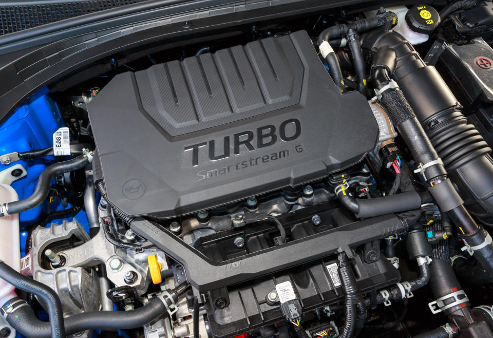 搭載Smartstream 1.5L Turbo GDi渦輪增壓汽油引擎，可輸出160 ps最大馬力及 25.8 kg-m的最大扭力，並具備先進的CVVD連續可變氣門持續期間系統。
