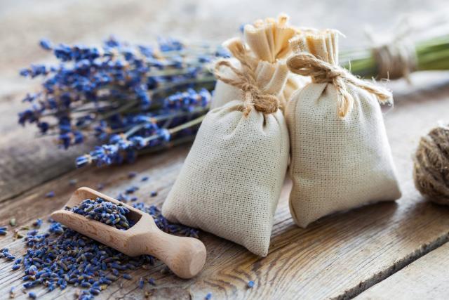 How to Make Lavender Sachets - The Polka Dot Chair