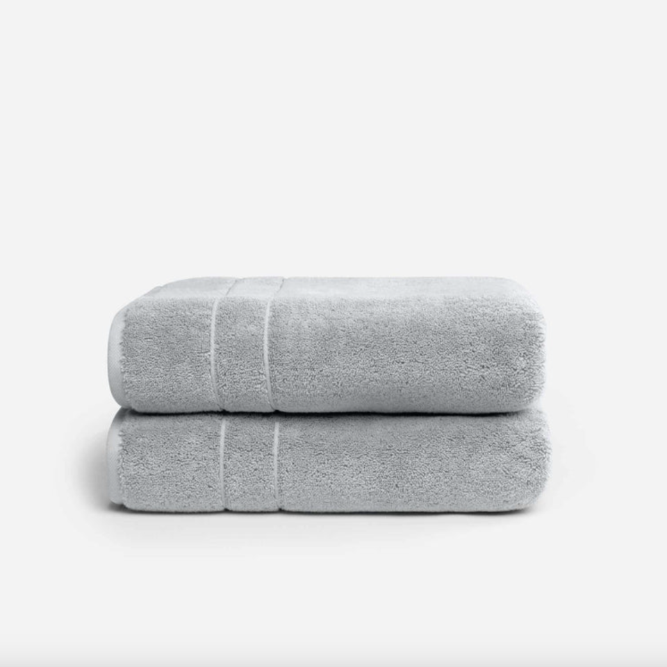 <p><a href="https://go.redirectingat.com?id=74968X1596630&url=https%3A%2F%2Fwww.brooklinen.com%2Fproducts%2Fsuper-plush-bath-towels&sref=https%3A%2F%2Fwww.goodhousekeeping.com%2Flife%2Fmoney%2Fg61140283%2Fbrooklinen-sale%2F" rel="nofollow noopener" target="_blank" data-ylk="slk:Shop Now;elm:context_link;itc:0;sec:content-canvas" class="link ">Shop Now</a></p><p>Super Plush Bath Towels</p><p>brooklinen.com</p><p>$75.65</p>