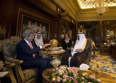 U.S. Secretary of State John Kerry meets with Saudi Arabia's King Abdullah (R) in Riyadh, November 4, 2013. REUTERS/Jason Reed