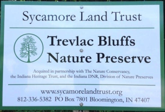 Trevlac Bluffs Natyre Preserve signage