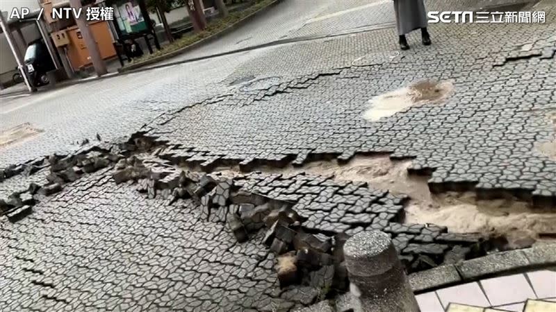 日本能登地區規模7.6地震釀成嚴重災情。（圖／AP／NTV授權）