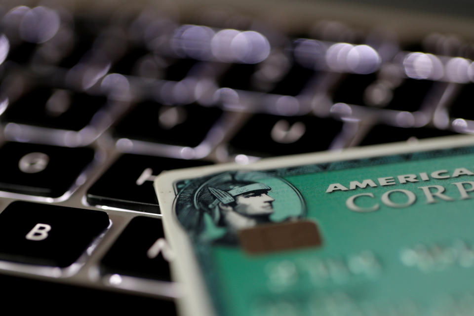 (An American Express credit card is seen on a computer keyboard in this picture illustration taken September 6, 2017. REUTERS/Philippe Wojazer/Illustration)