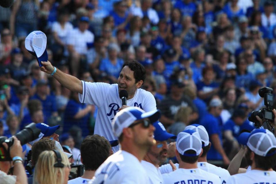 After scoring the last run of the 2019 Big Slick softball game, Paul Rudd was lifted up by his teammates and he thanked the crowd.