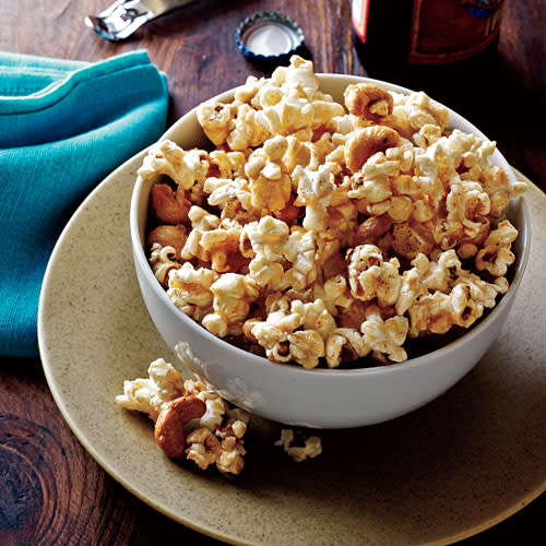 Spicy Maple-Cashew Popcorn