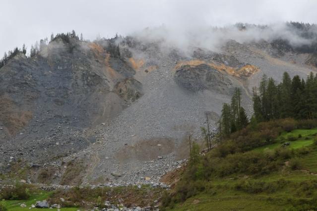 Switzerland evacuates village threatened by vast rockfall