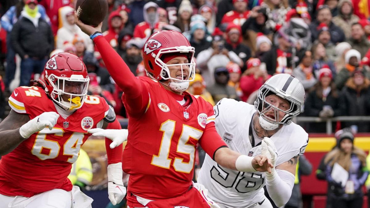 Raiders will surrender practice facility to Chiefs for Super Bowl week – Yahoo Sports