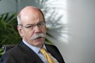 <p>Auch Dieter Zetsche gibt in diesem Jahr seinen Posten als Vorstandschef von Daimler auf. Dank eines Jahresgehalts von 13,8 Millionen Euro dürfte er sich keine Sorgen um seine Rente machen. (Foto: ddpimages) </p>