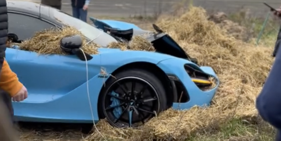 mclaren 720s crashed against hay bales