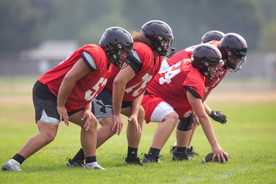 Thurston football offensive lineman prepare for the 2023 season during practice.