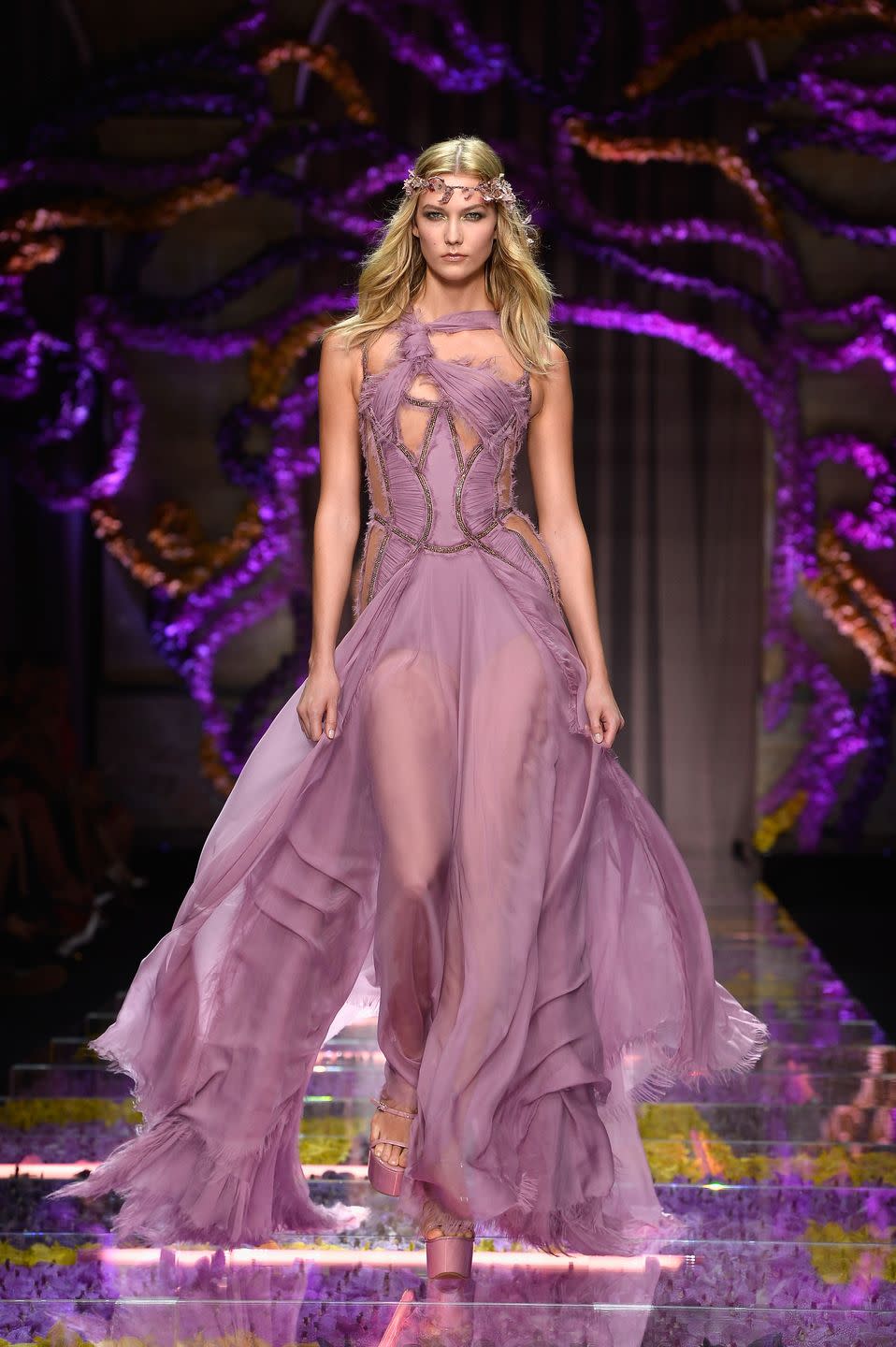 atelier versace runway paris fashion week haute couture fallwinter 20152016