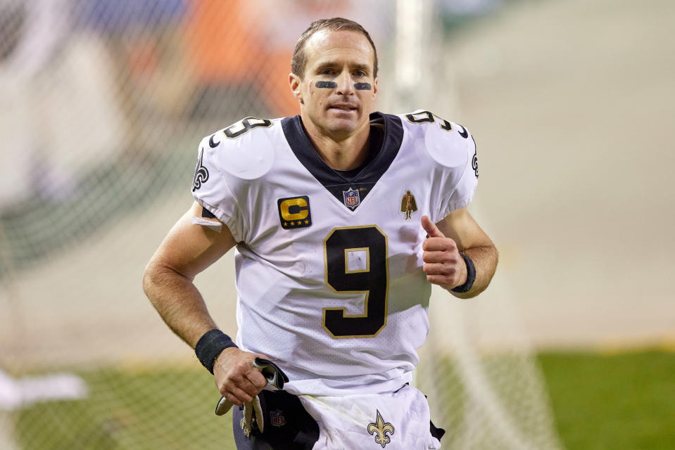 CHICAGO, IL - NOVEMBER 01: New Orleans Saints quarterback Drew Brees (9) looks on in action during a game between the Chicago Bears and the New Orleans Saints on November 01, 2020 at Soldier Stadium, in Chicago, IL. (Photo by Robin Alam/Icon Sportswire via Getty Images)