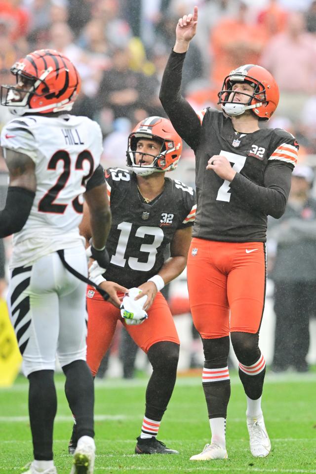 Browns kicker Dustin Hopkins delivers moment of normalcy with