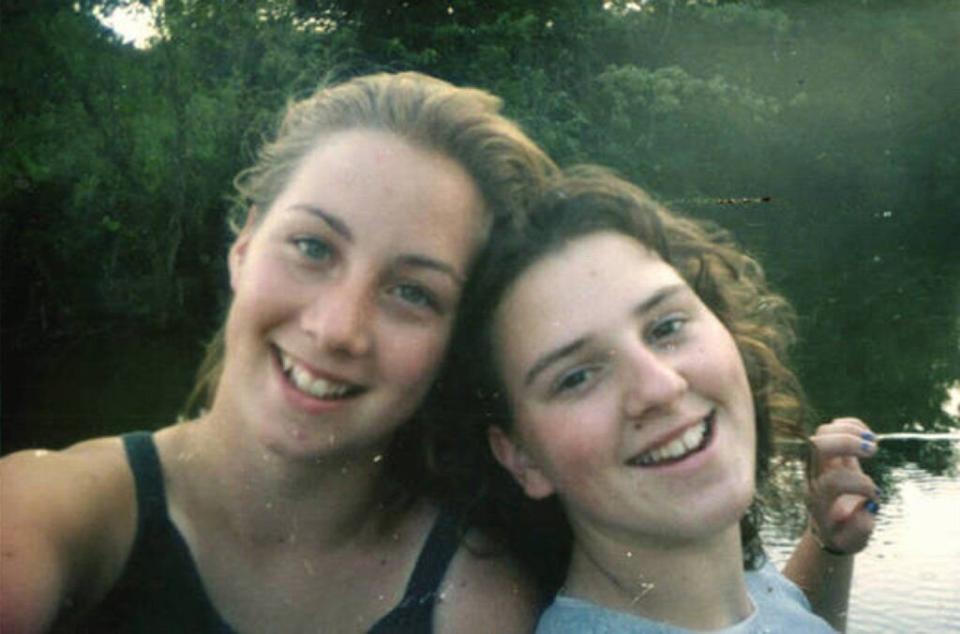 Ashley Freeman (left) and Lauria Bible in 1999. (Photo: Courtesy of Jax Miller)