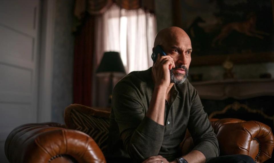 Keegan-Michael Key as Ashton Hayes and Carrie Preston as Elsbeth Tascioni in "Elsbeth."