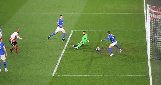 David McGoldrick scored the only goal of the game in the first half