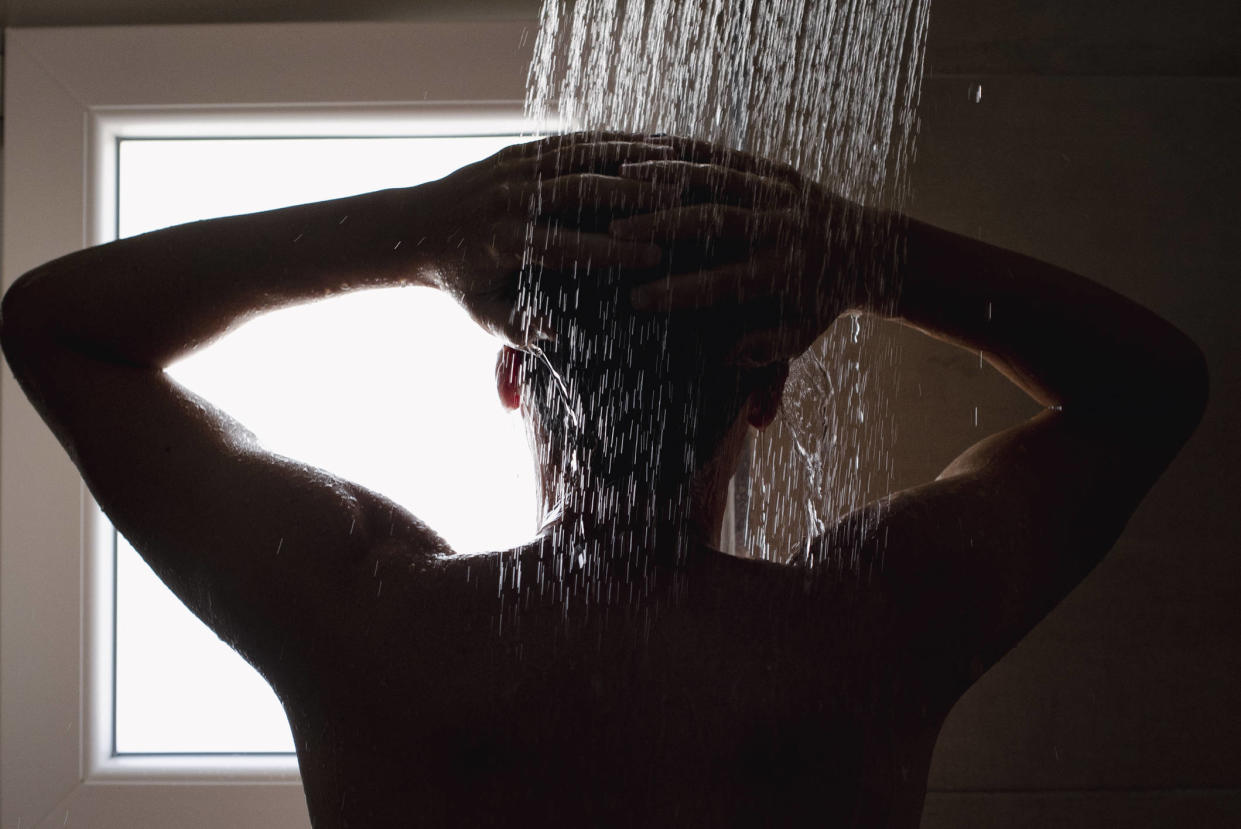 Selon l’ADEME, la douche idéale pour le climat doit durer moins de cinq minutes.