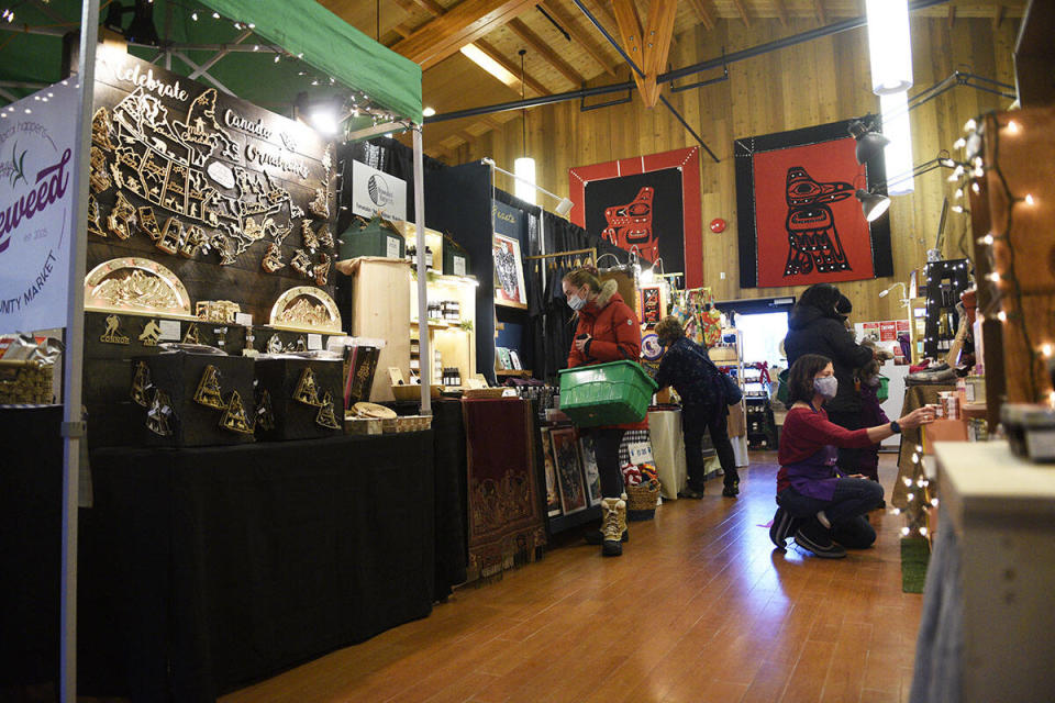 12 Days of Christmas Fireweed Community Market. (Haley Ritchie/Yukon News)