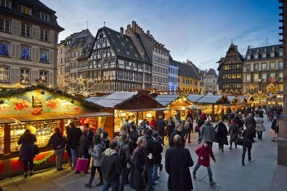 Strasbourg gets even prettier at Christmas time (Daniel Schoenen)