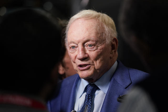 Cowboys owner Jerry Jones ordered by judge to take paternity test in  defamation lawsuit - Yahoo Sport