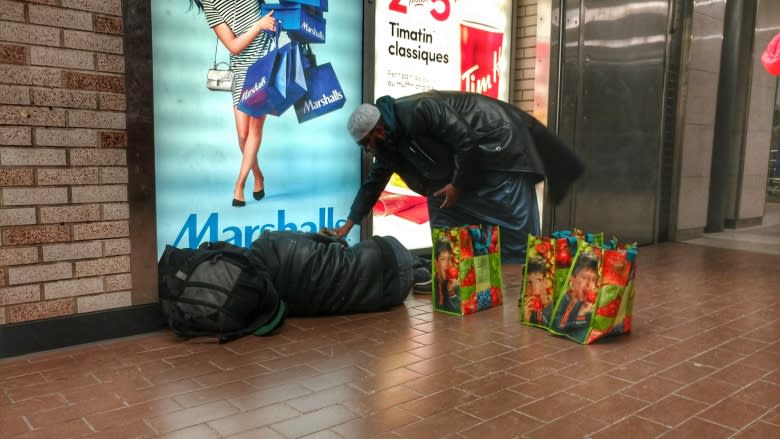 Christians and Muslims join forces to feed homeless in downtown Montreal