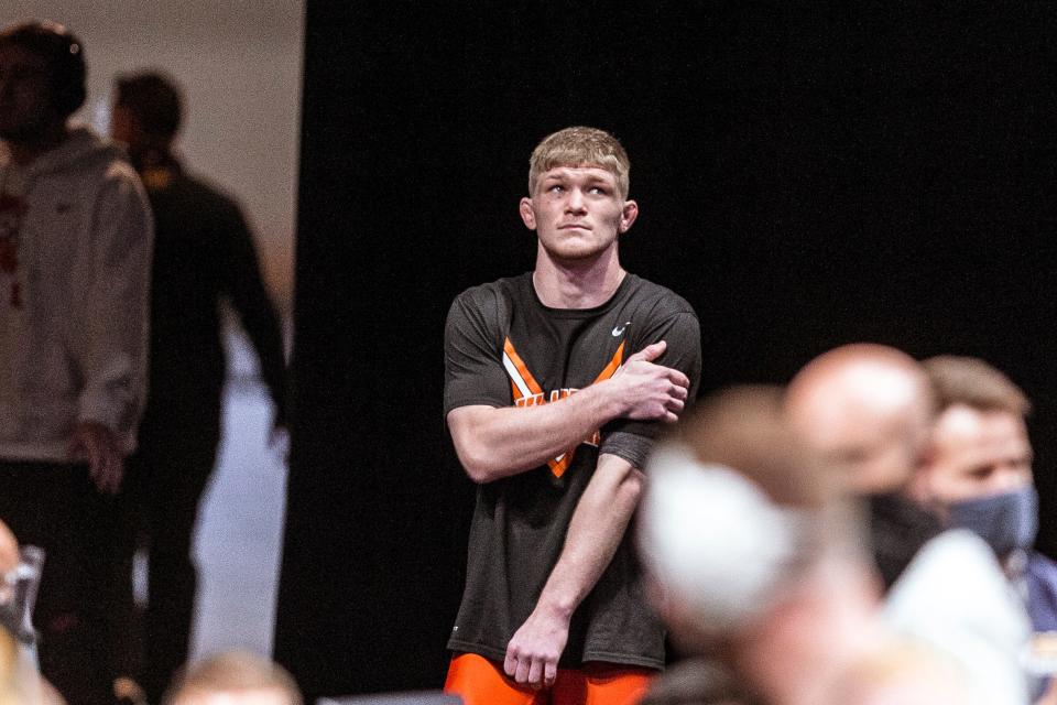 Oklahoma State sophomore wrestler Dustin Plott dealt with the pain of wrestling through last year with a torn labrum.