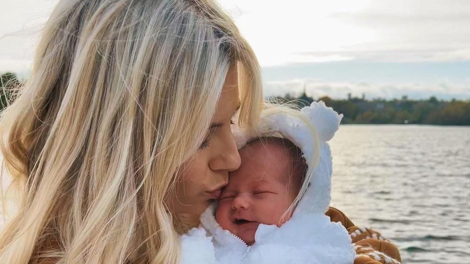 Mollie and Stuart welcomed their daughter Annabelle in 2022