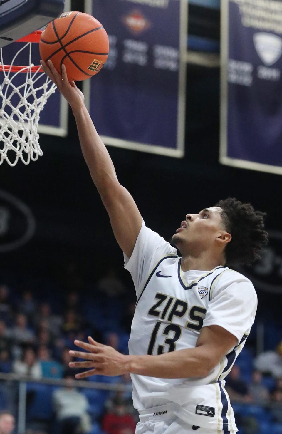 Akron's Xavier Castaneda, scoring against Eastern Michigan earlier this season, has scored 32 points in two straight games.
