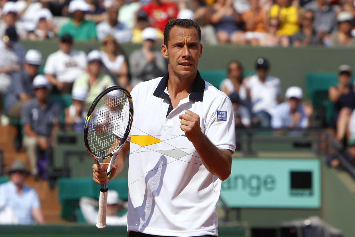 Grand spécialiste du double, Michaël Llodra est devenu depuis sa retraite annoncée en 2015 consultant et commentateur de la quinzaine de Roland Garros pour France Télévisions. 