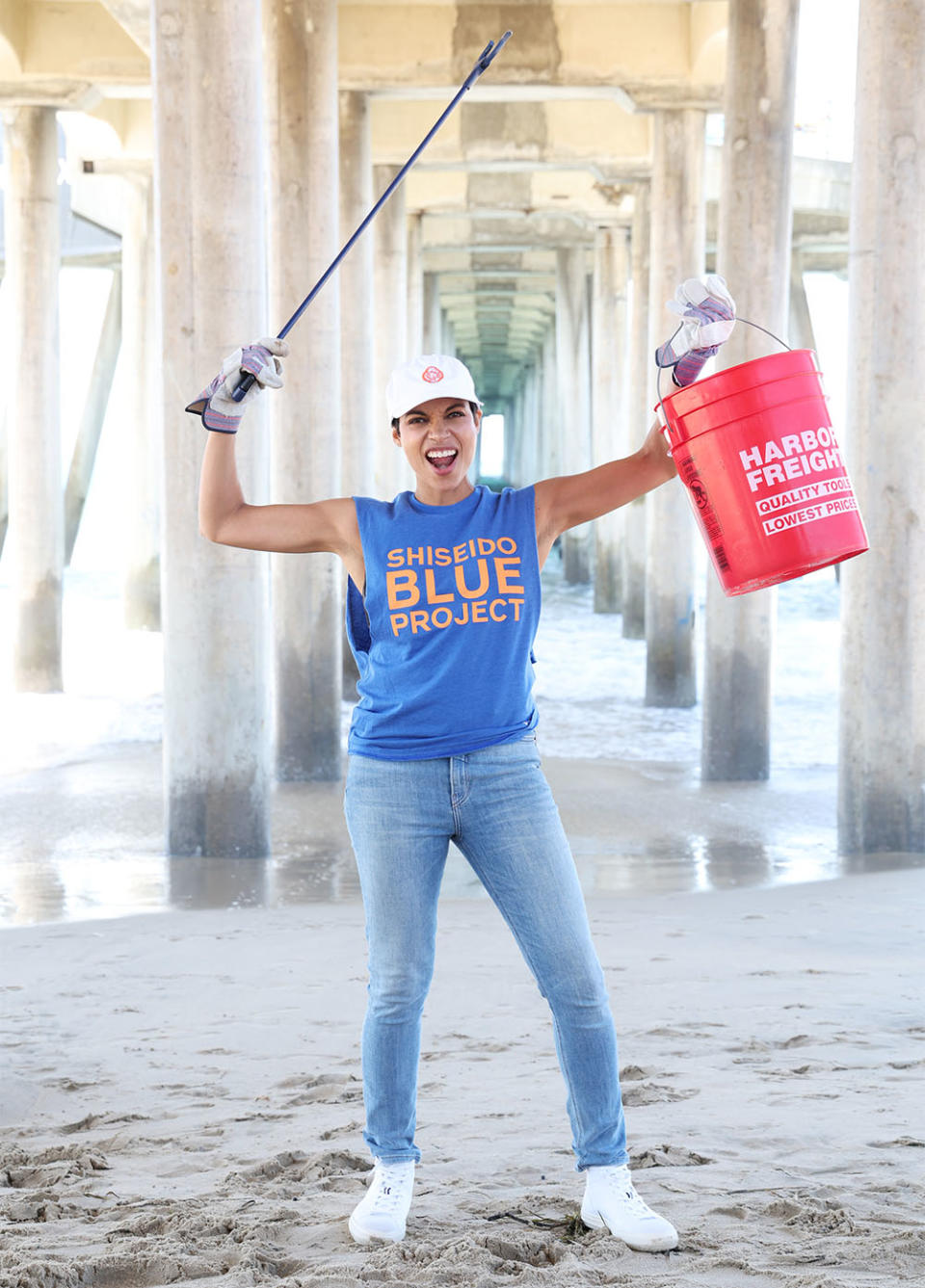 Rosario Dawson hosts Beach Clean-Up at 2023 US Open of Surfing presented by SHISEIDO Blue Project on August 02, 2023 in Huntington Beach, California.