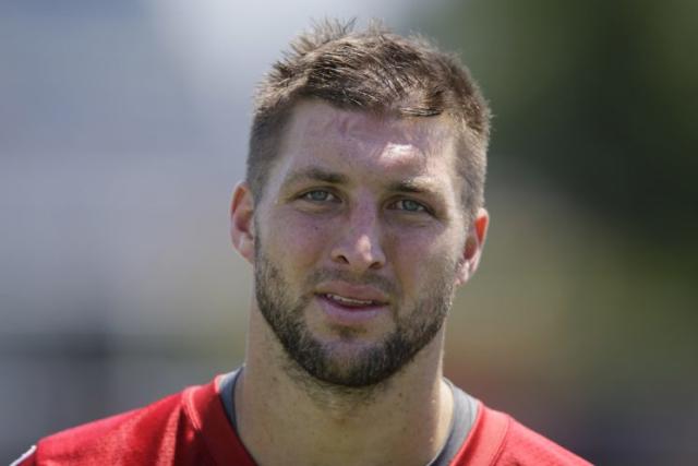 Buck Showalter isn't amused by Tim Tebow's interest in baseball