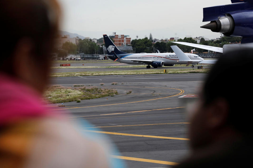 <p>A Boeing 737-800 aeroplane of Aeromexico is seen at Benito Juarez international airport in Mexico City, Mexico, July 31, 2018. (Photo: Carlos Jasso/Reuters) </p>