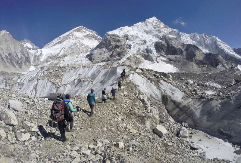 喜馬拉雅山區冰川逐漸消失（AP）