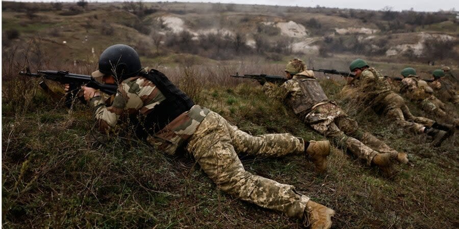 Ukrainians mobilized for training