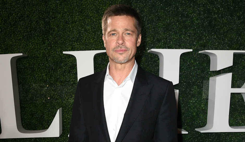 Brad Pitt not invited to Thanksgiving by Angelina Jolie.