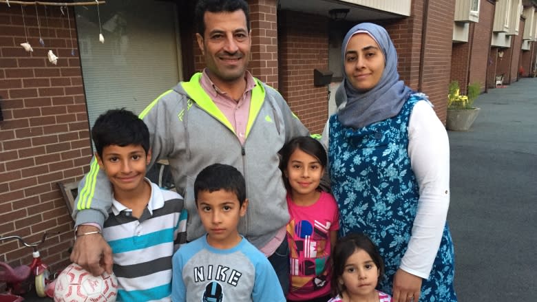 Unable to find work, many Syrian refugees reluctantly turn to social assistance