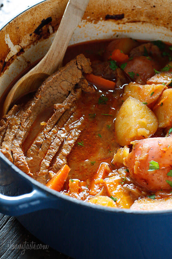 <strong>Get the <a href="http://www.skinnytaste.com/2012/04/braised-brisket-with-potatoes-and.html" target="_blank">Braised Brisket with Potatoes and Carrots recipe</a> from Skinny Taste</strong>