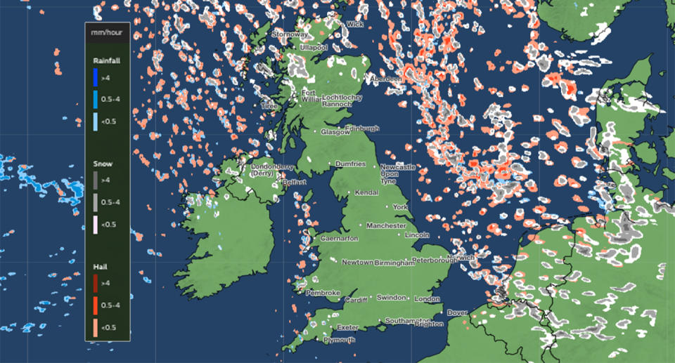 Met Office snow, rain and hail warning - Monday at 6pm (Met Office)
