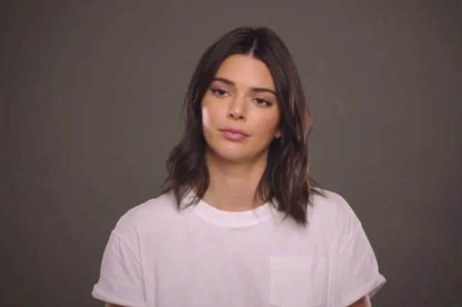 Kendall Jenners Enthüllung für Proactiv-Werbung