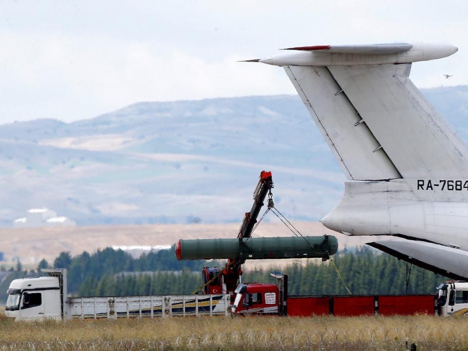 Russian S-400 unloaded in Turkey