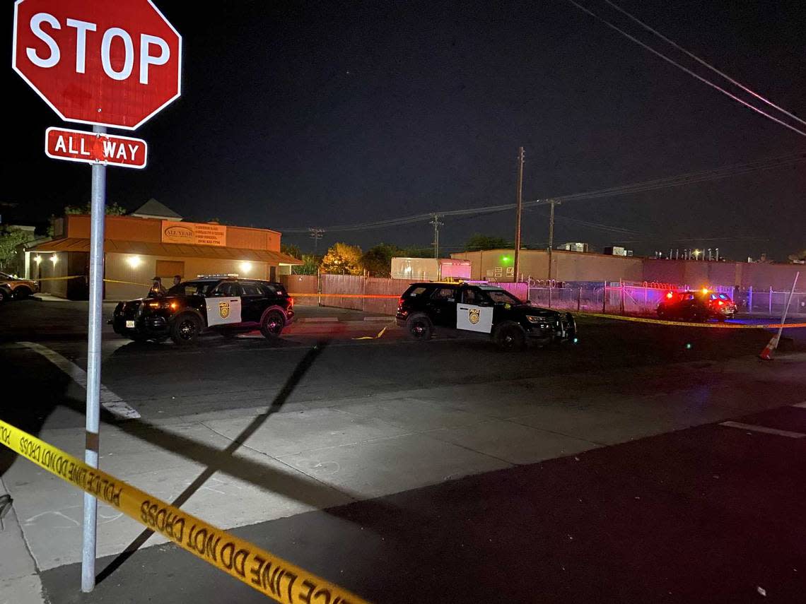 Police fatally shot a woman who reportedly stabbed an officer Saturday, Aug. 27, 2022, near Del Paso Boulevard and Plaza Avenue in Sacramento, Calif. Rosalio Ahumada/rahumada@sacbee.com