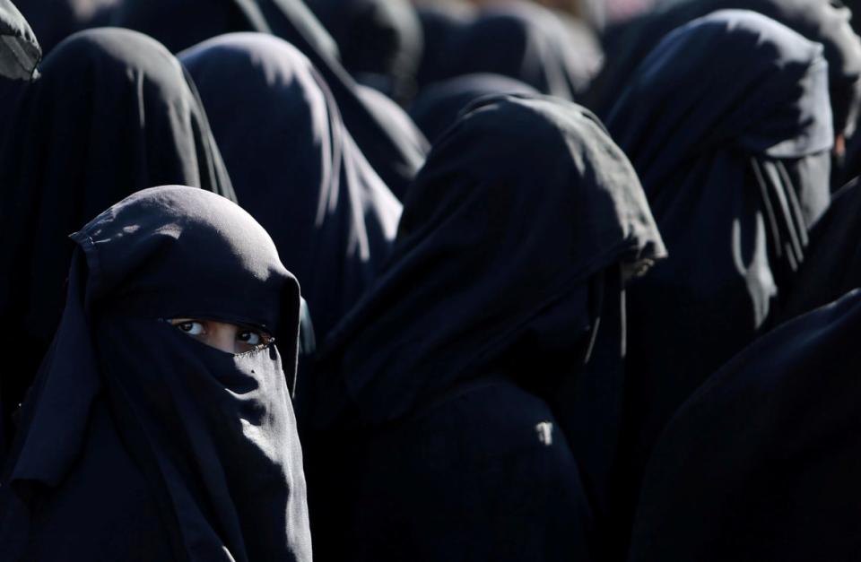 <div class="inline-image__caption"><p>Women stand together al-Hol displacement camp in Hasaka governorate, Syria, April 2, 2019. </p></div> <div class="inline-image__credit">Ali Hashisho/Reuters</div>