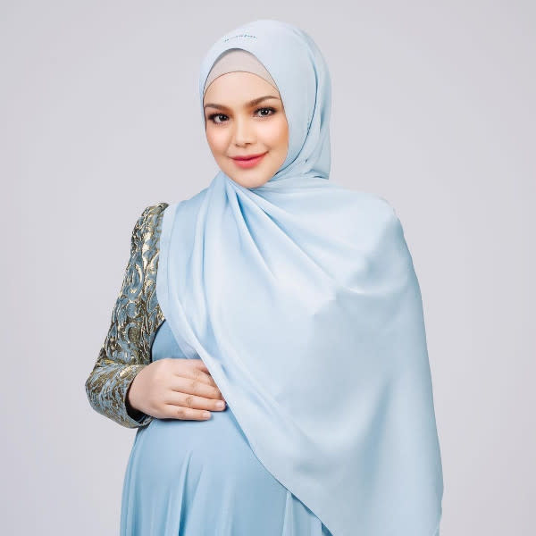 Siti announced her pregnancy in December last year