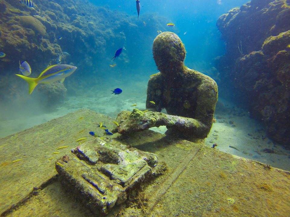 Underwater sea sculptures in Grenada