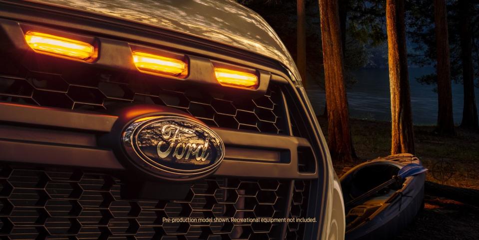 2023 ford transit trail