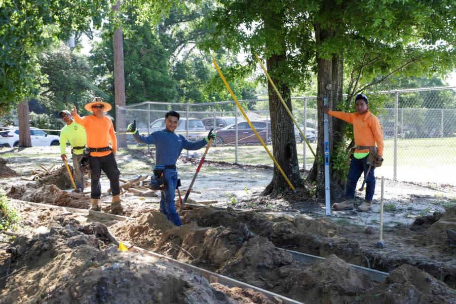 Sidewalk construction underway in Pensacola