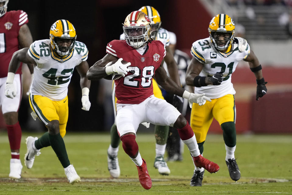 San Francisco 49ers running back Trey Sermon (28) runs against the Green Bay Packers during the second half of an NFL football game in Santa Clara, Calif., Sunday, Sept. 26, 2021. (AP Photo/Tony Avelar)