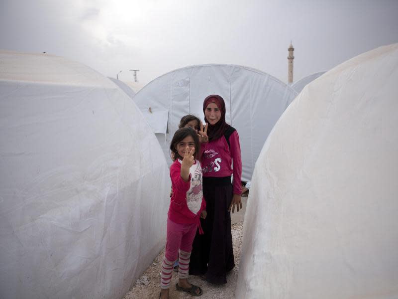 Diese Flüchtlingskinder aus Syrien warten auf schnelle Hilfe. Foto: Maysun