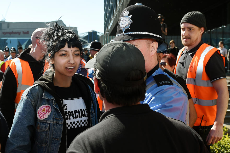 Saffiyah Khan (left) confronts English Defence League (EDL) protester Ian Crossland during a demonstration in the city of Birmingham, in the wake of the Westminster terror attack. (Photo by Joe Giddens/PA Images via Getty Images)
